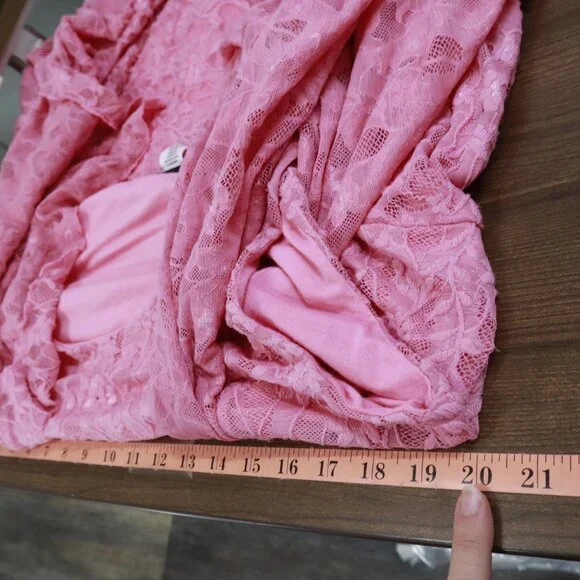 The Pyramid Collection Pink Lace Blouse - Picture 13 of 16